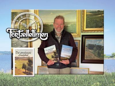 Sven Erik Østergård poserer med sine to bøger