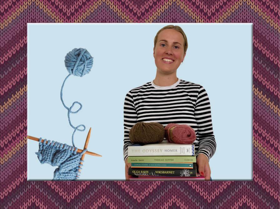 Portræt af Johanne med bøger og garn. Baggrundsfoto: Colourbox.dk